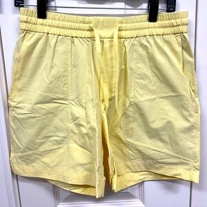 EUC Lululemon Bowline Short Stretch
